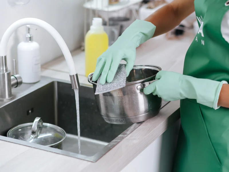 Химчистка мягкой мебели с выездом на дом в Ростове-на-Дону